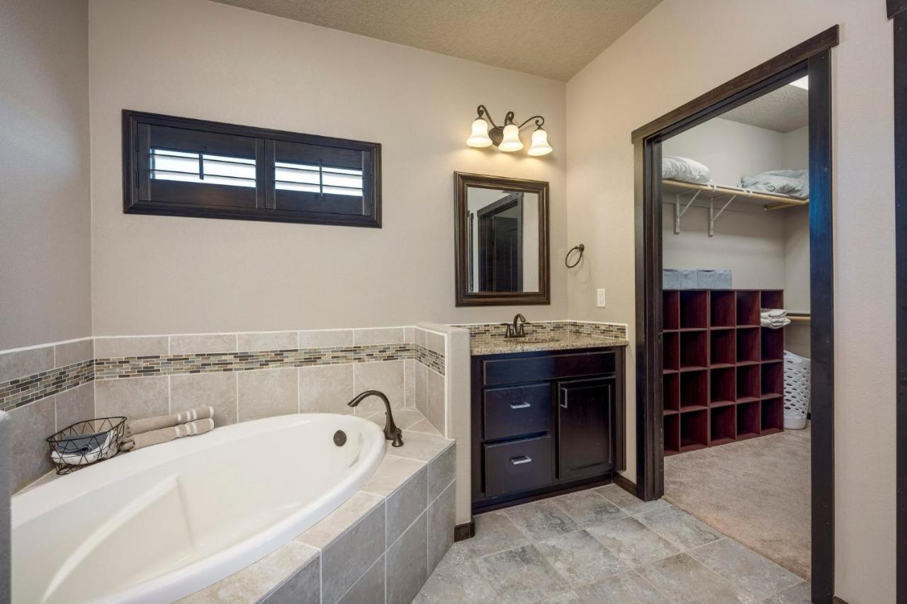 Turtleback Oasis - Minutes To Lake, Hot Springs, Golf - Luxurious, Spacious And Equipped Elephant Butte Luaran gambar
